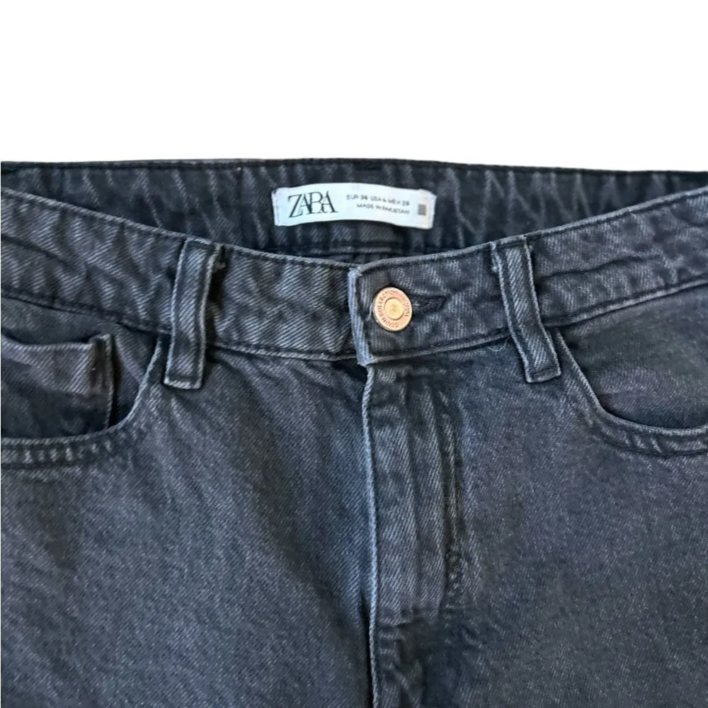 Zara Women's Vintage High-Waisted Black Jeans Size M 90s Style‎ - Image 6
