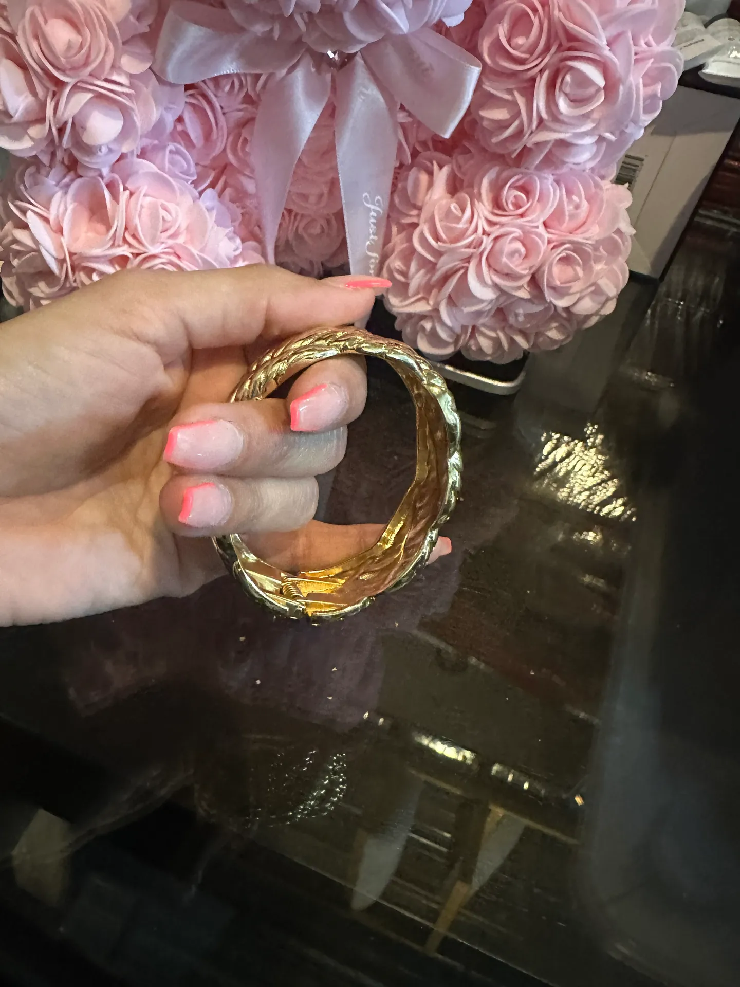 Gold new bracelet Clip on - Image 2