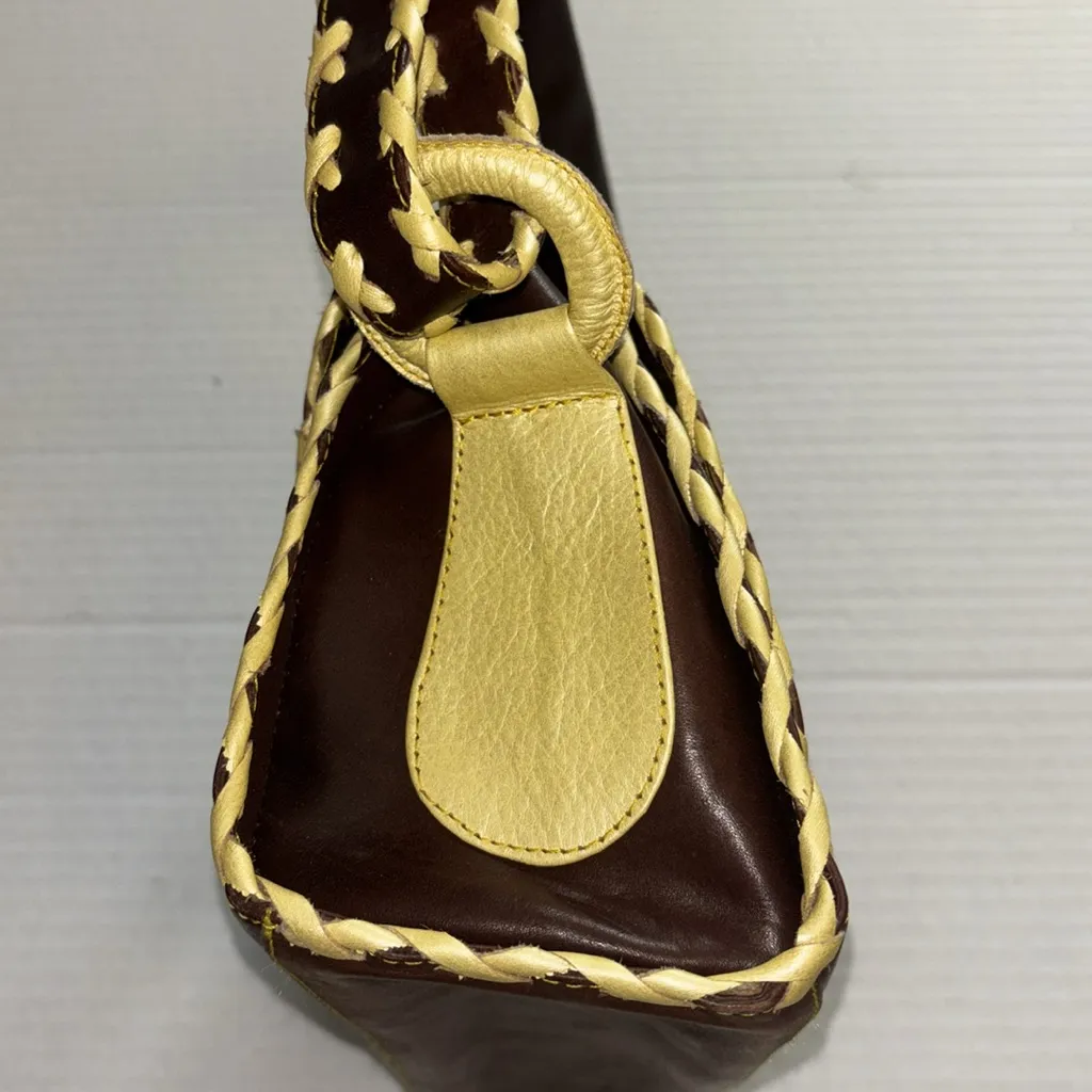 BROWN AND YELLOW LEATHER HAND BAG DETAILS ARE UNIQUE AND CHIC MADE IN PARAGUAY - Image 5