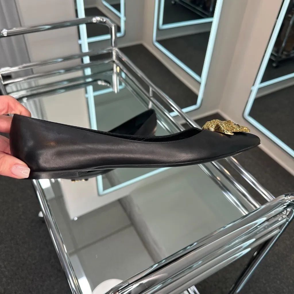 Versace Flats - Image 3