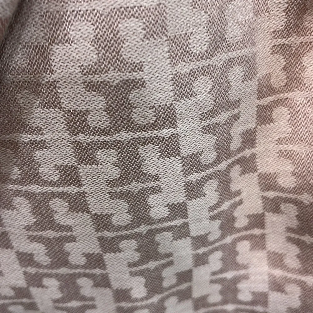 Tory Burch Mosaic logo jacquard scarf - Image 6