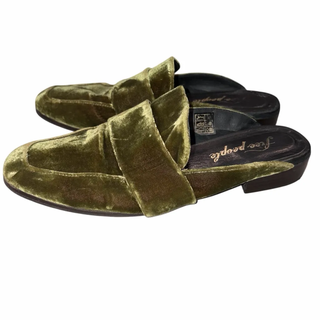 Free People Olive Green Crushed Velvet At Ease Loafers Mules Slides size 38 - Image 3