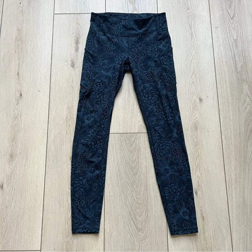 Lululemon Speed Up Tight Full-On Luxtreme 28" Nouveau Mach Blue Black Size 6 - Image 10