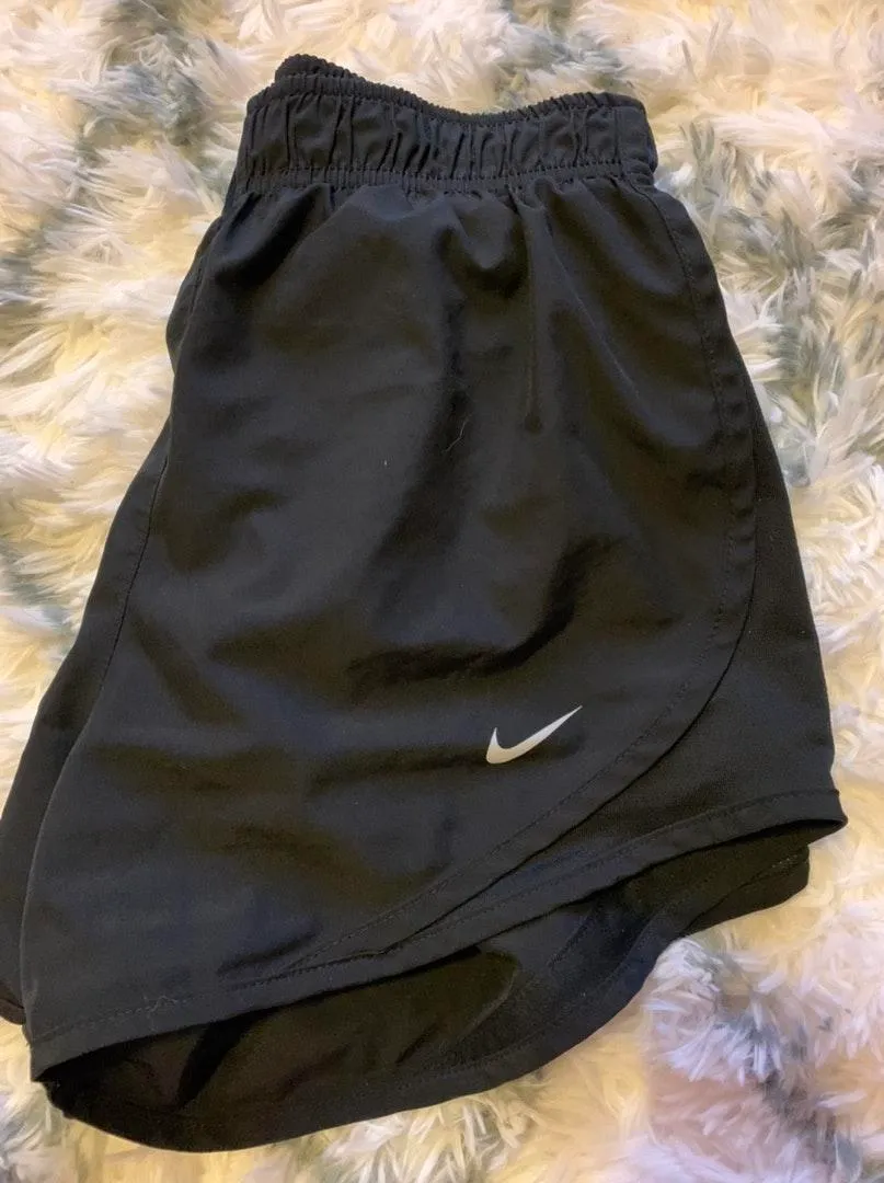 Nike Womens Tempo Running Shorts - Image 3