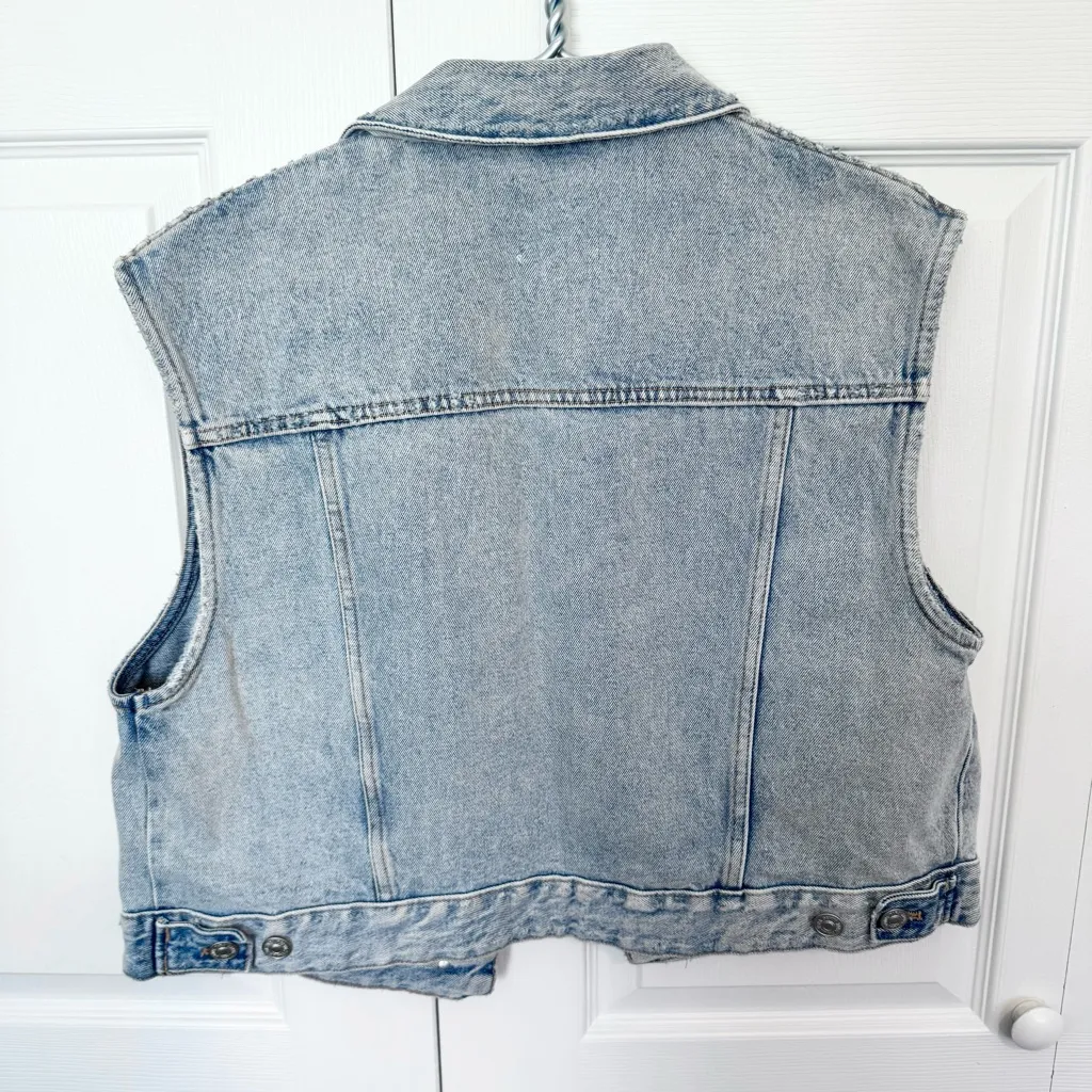 NWOT Zara Light Blue Denim Cropped Jacket MEDIUM - Image 4