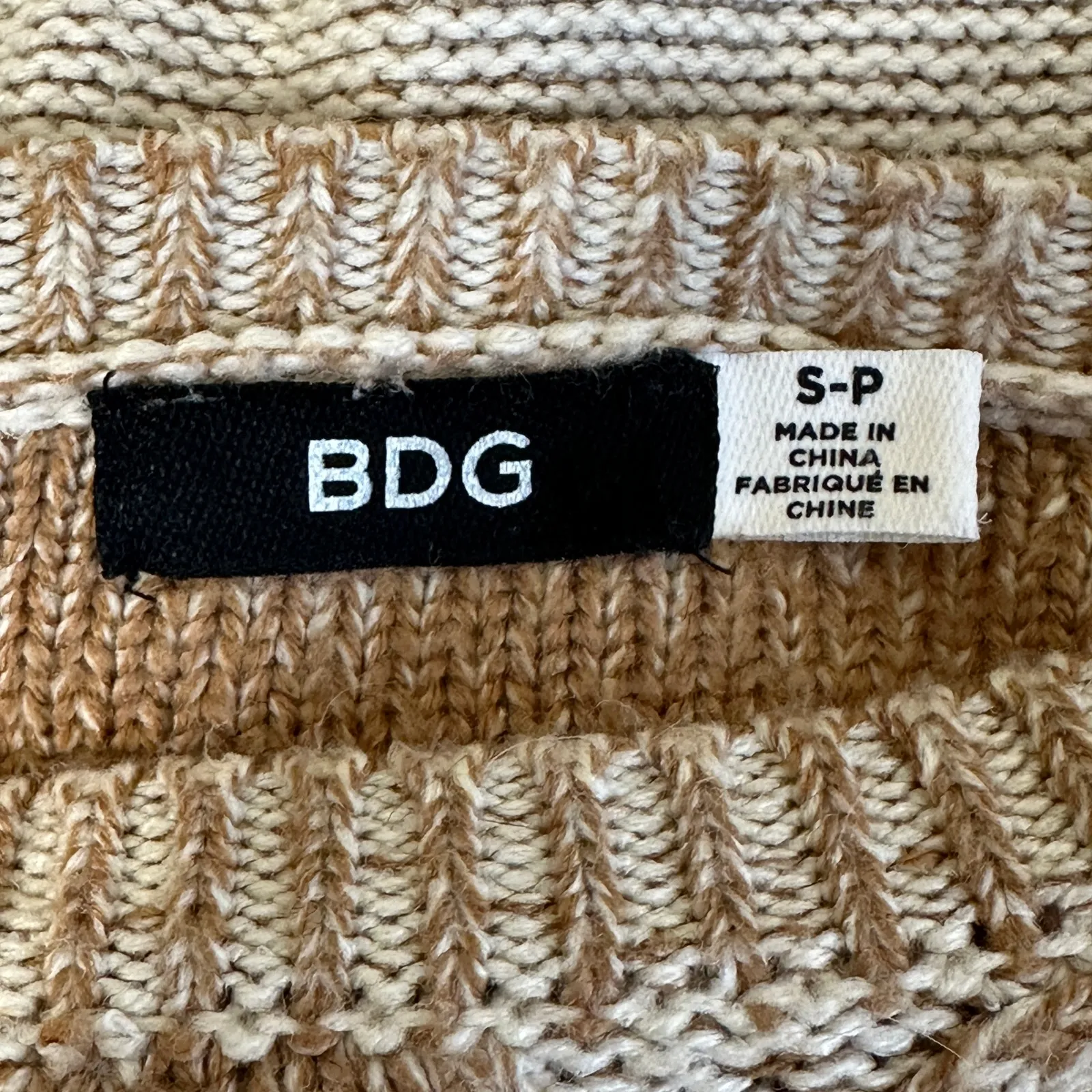 BDG Urban Outfitters Cozy Cropped Sweater Womens S Tan Cable Knit Preppy Goblin - Image 5