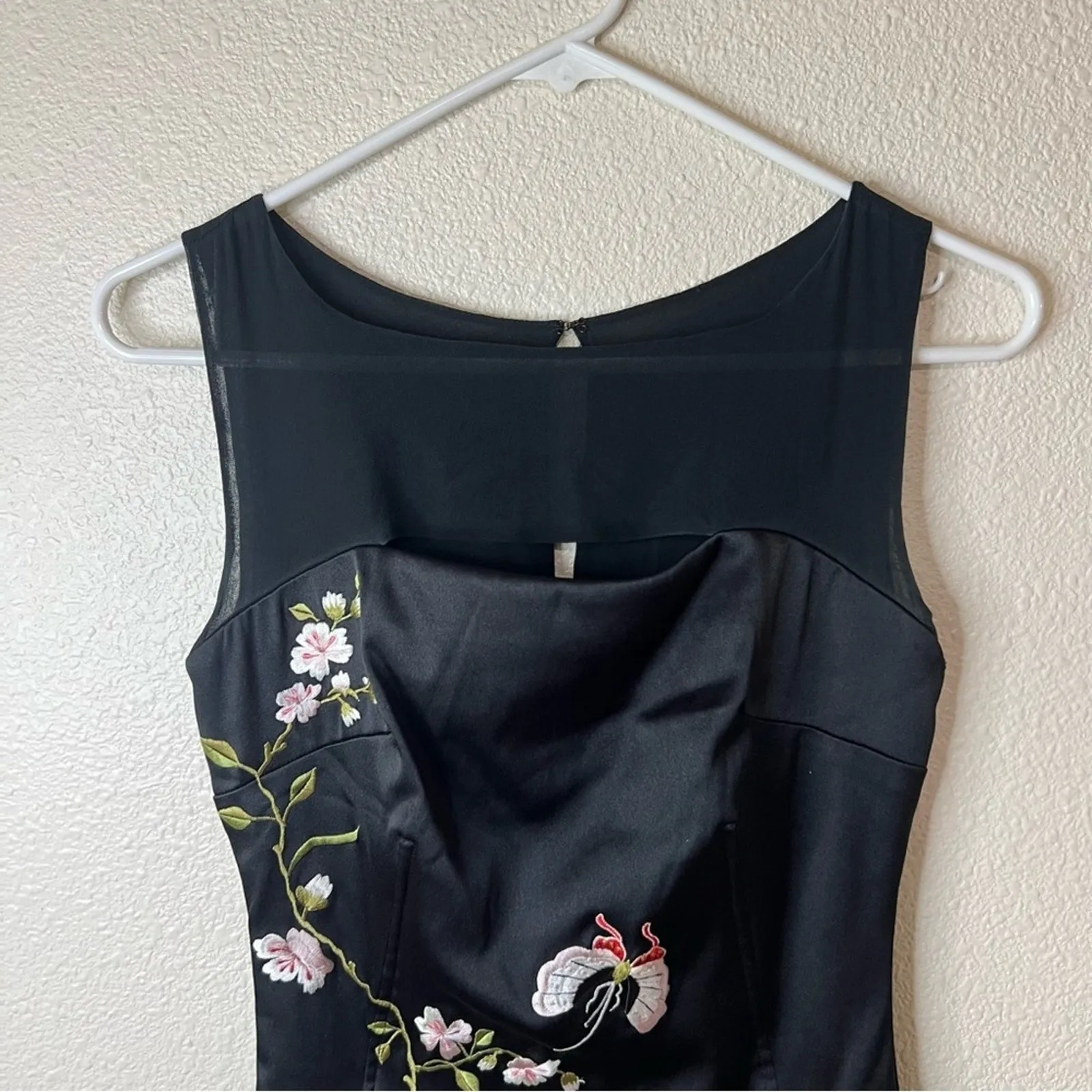 Mandalay | Vintage floral embroidered bird flower satin sheath cocktail dress 4 Black - Image 3