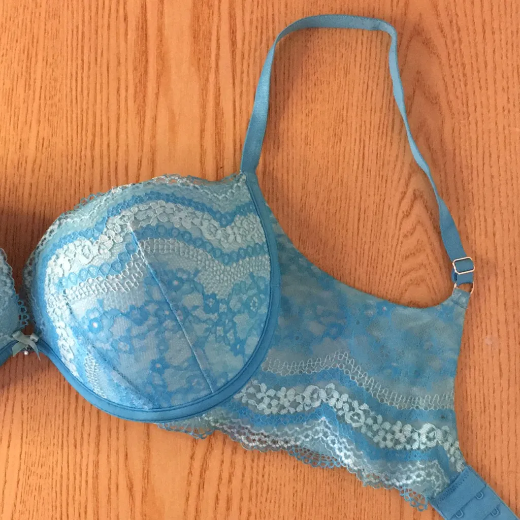 Victoria’s Secret Lacey Underwired Padded Bra Blue/Light Blue Size 32DD - Image 3