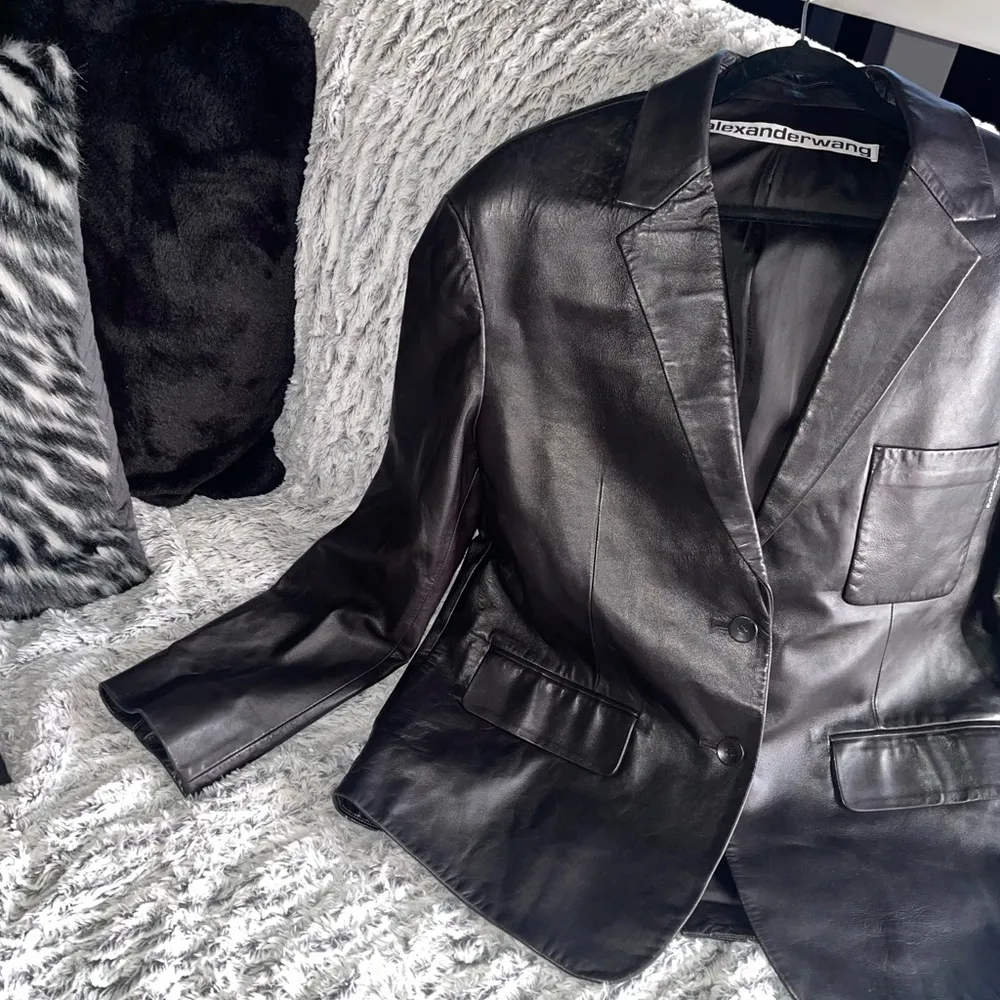 Alexander Wang Leather Boxy Oversized Blazer in Black - Image 5