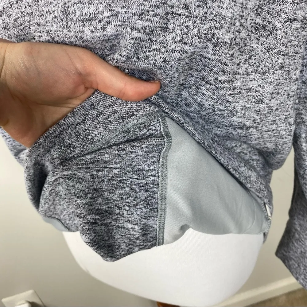 Old Navy Active Turtleneck Sweatshirt with Pockets - Image 8