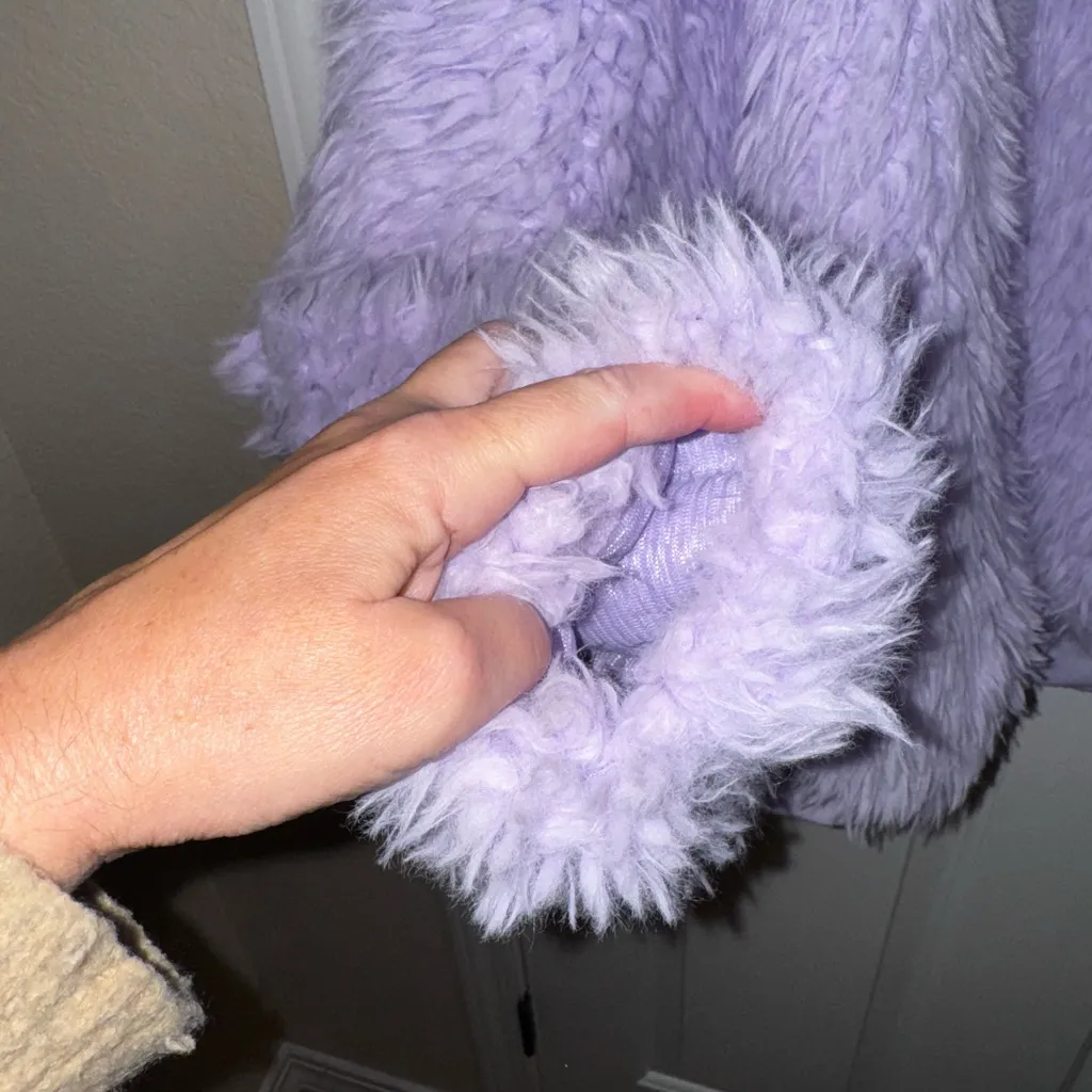 No Boundaries Yeti Faux Fur Purple Crew Neck Crop Plus 3X XXXL 21 Juniors - Image 5