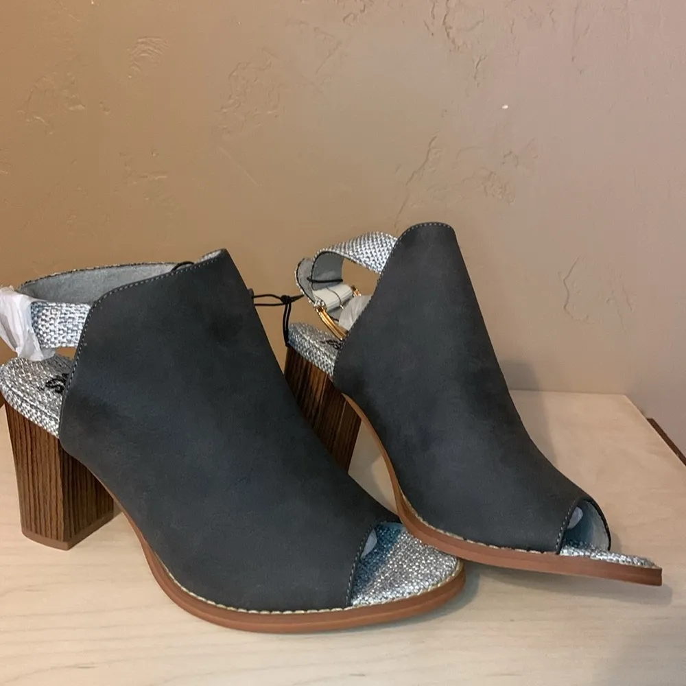 NEW MUK LUKS Womens Gray Brown Slingback Heels Sandals Shoes Size 9 - Image 7