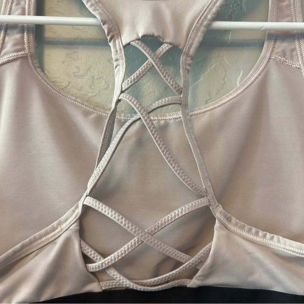 Victoria sport light gray and black open back sports bra size large - Image 10