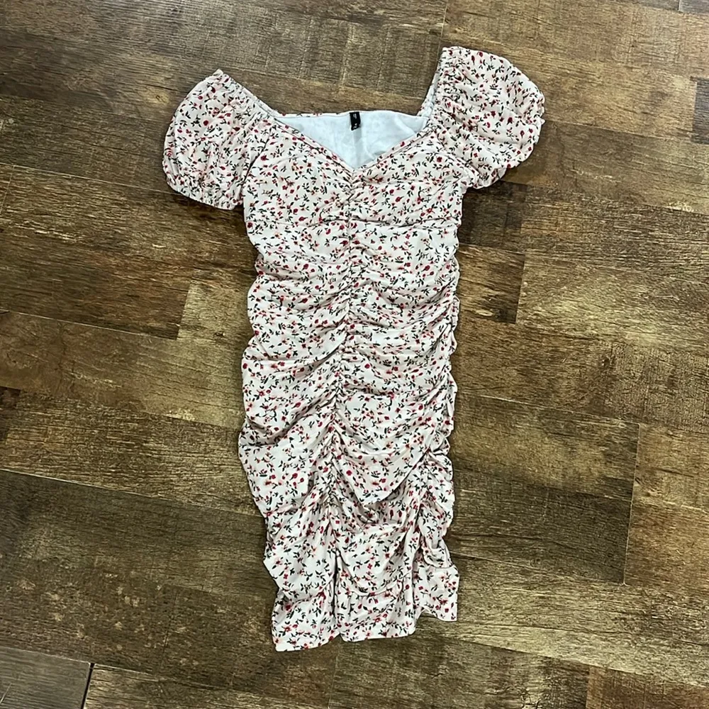 Zalful Scrunch Cinched Floral Mini Dress Puff Sleeve Red Size M - Image 2