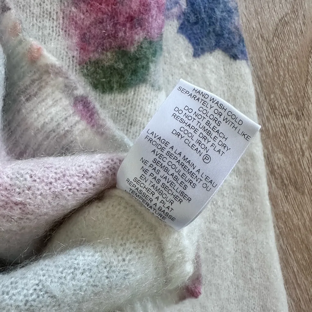 Italian Floral Mohair Wool Blend Chic Sweater, Lightweight Crewneck Size XS/S - Image 6