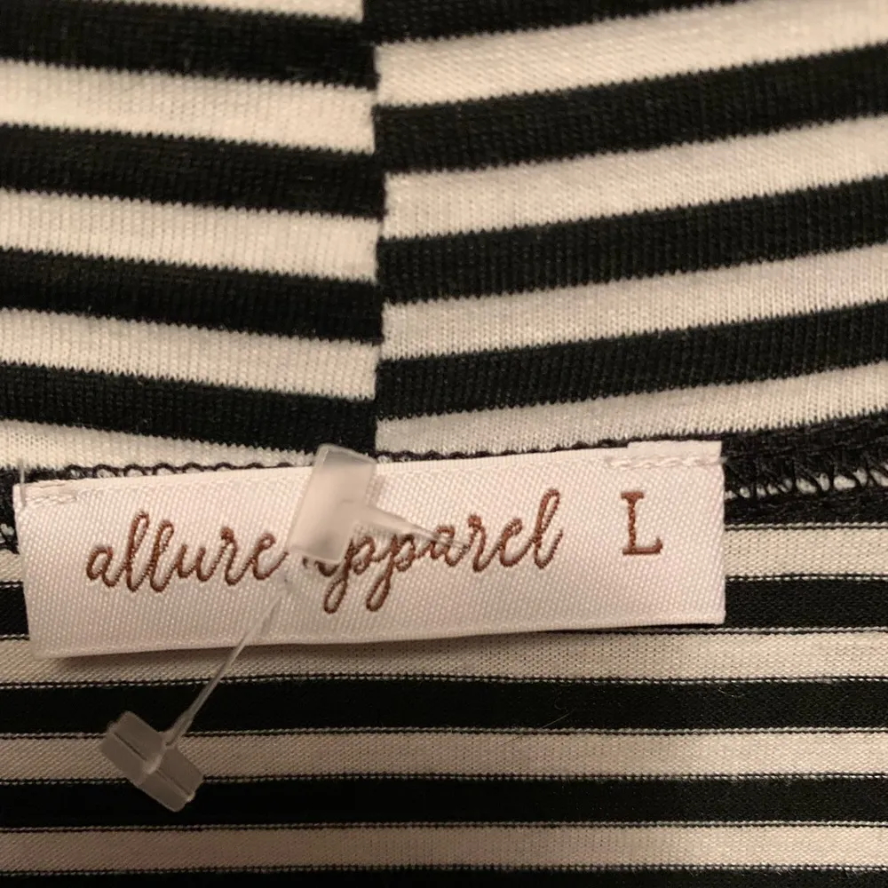 NEW Allure Apparel black and White Cardigan SzL Size L - Image 9