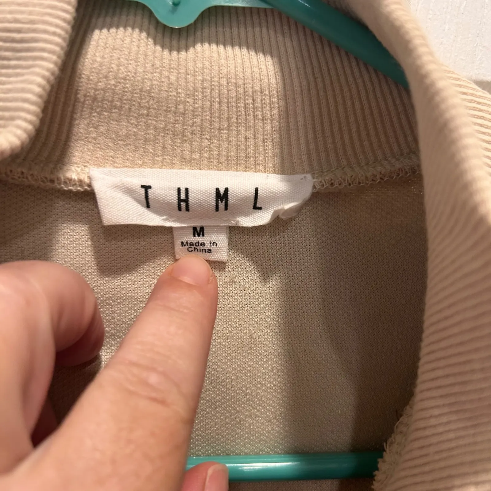 THML Women's Medium Sherpa Pullover 1/4 Zip‎ Beige Brown Trim Sweater - Image 4