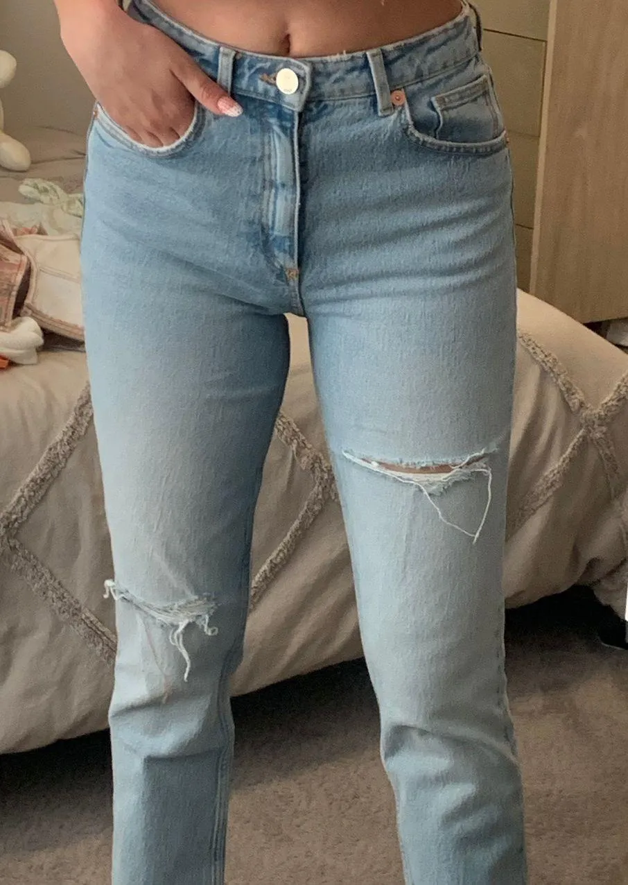 ZARA High Waisted Jeans - Image 2