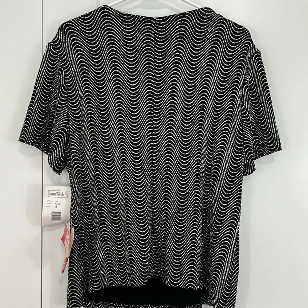New Ronnie Nicole 1X Black, Silver Holographic Glitter Square Neck Formal Top - Image 4