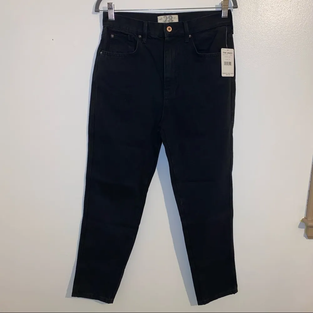 Free People We The Free Stove Pipe Jeans color “Black Out” size 28 🆕 - Image 5