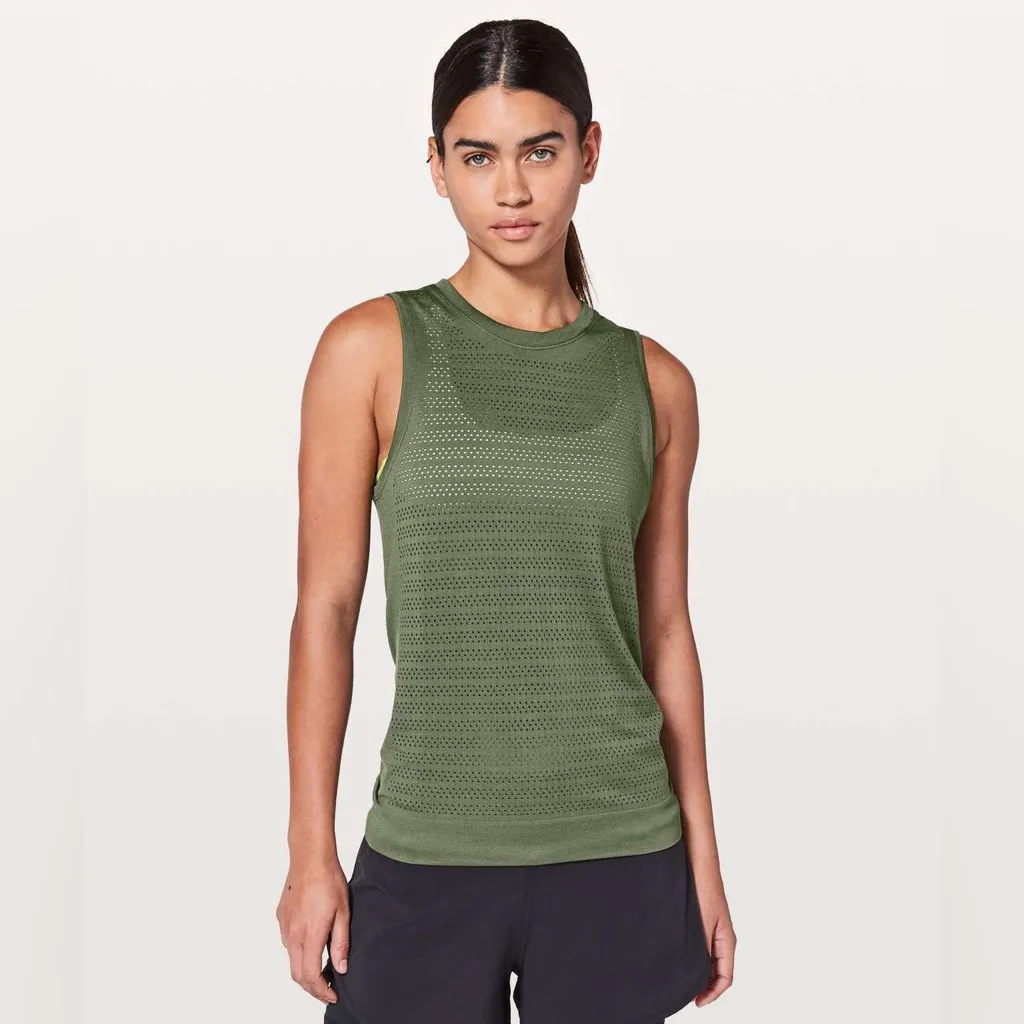 LULULEMON Breeze By Muscle Tank II in Barracks Green / Barracks Green Size 6 - Image 4