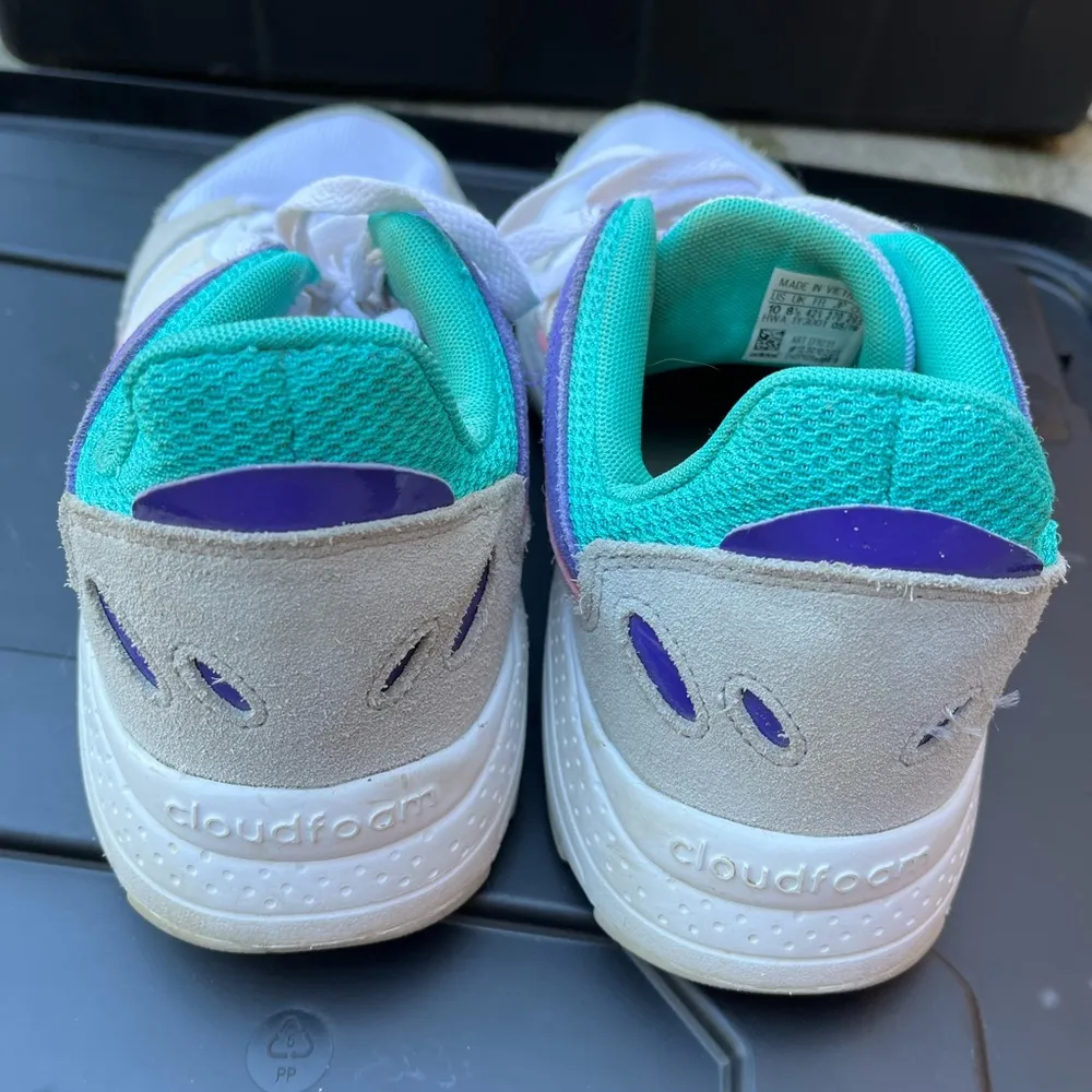 Adidas Women’s Chaos Sneakers - Image 10