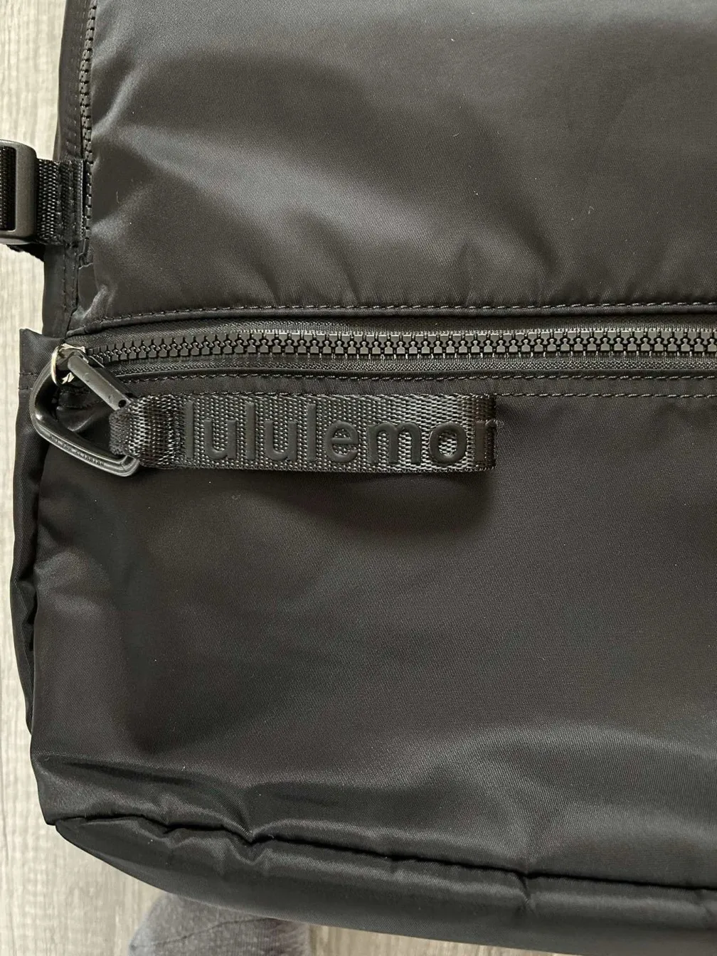 Lululemon Backpack New Crew Black New With Tags 22L - Image 11