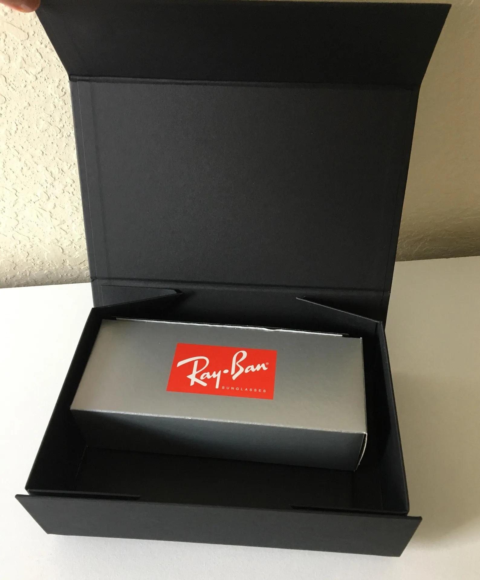 Ray-Ban Sunglasses Black - Image 7