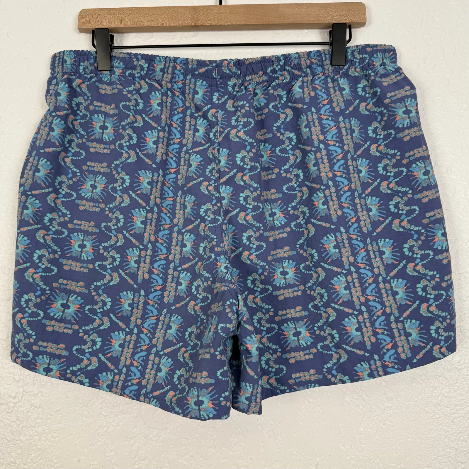 Patagonia Women's Baggies Shorts 5" Size Large - Image 3