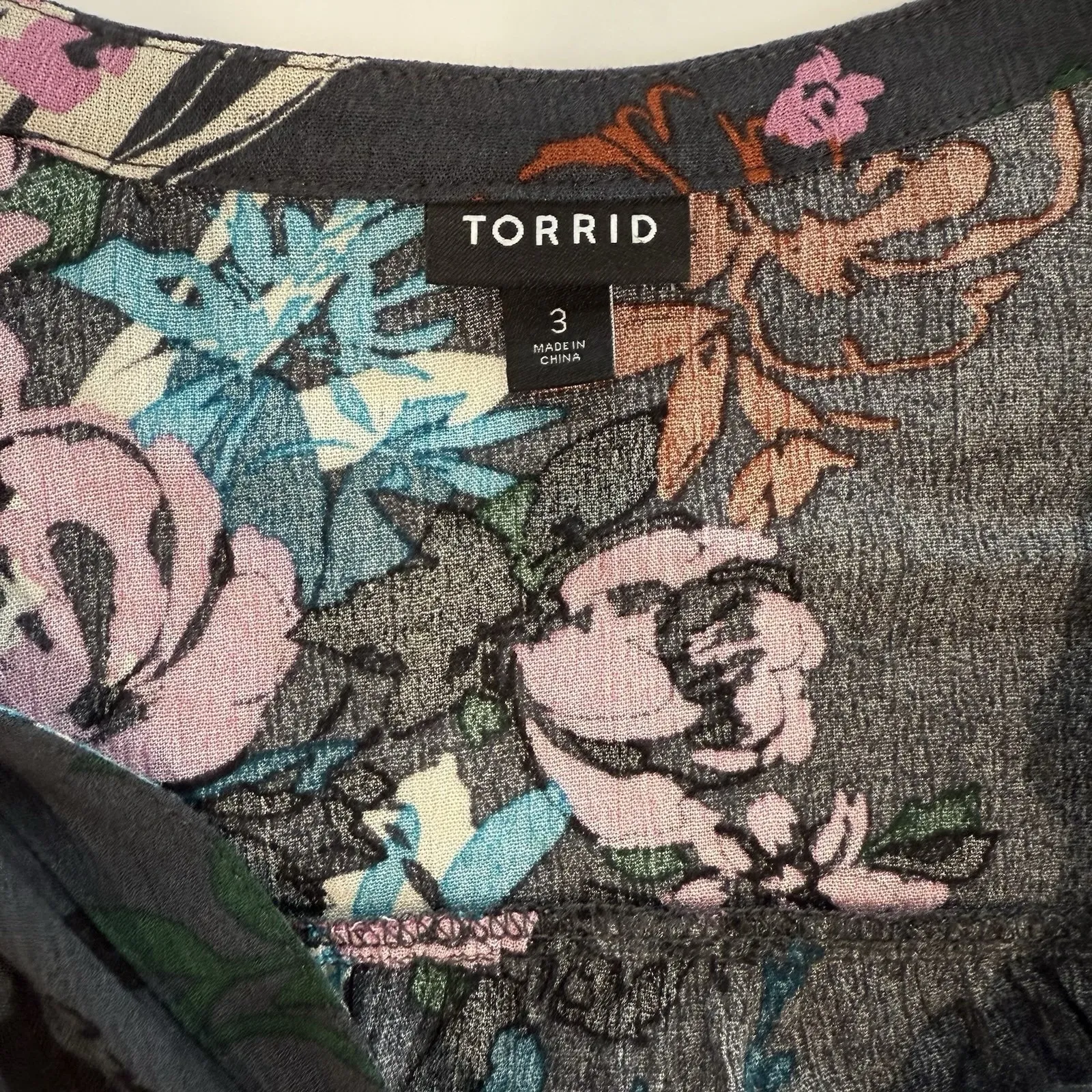 Torrid Gray Floral‎ Crinkle Gauze Button-Front Peasant Top Blouse Size 3X - Image 11