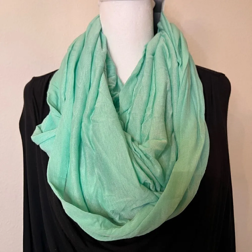 NWT green infinity scarf so many looks from one accessory Green - Image 2