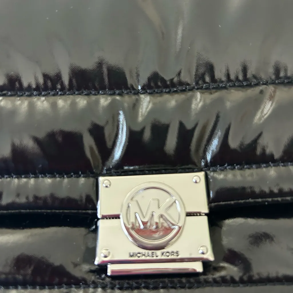 Michael Kors Rory Medium Quilted Patent Crossbody Bag Black NWT - Image 7