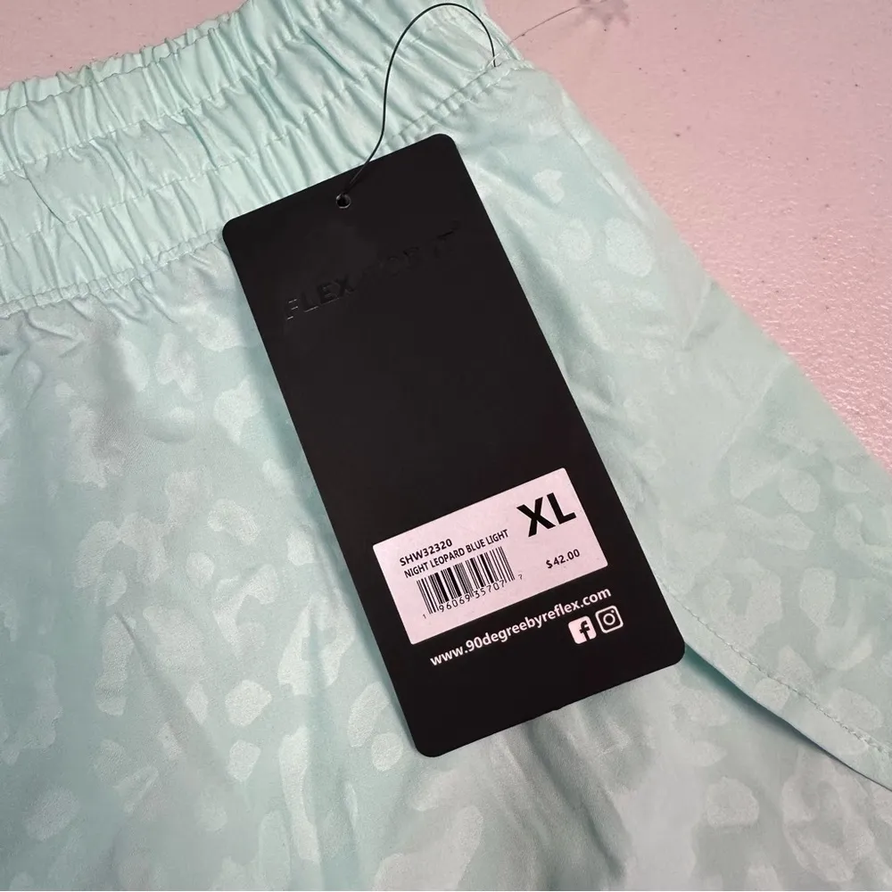 90 Degree By Reflex | Mint Green Athletic Shorts Blue Size XL - Image 2