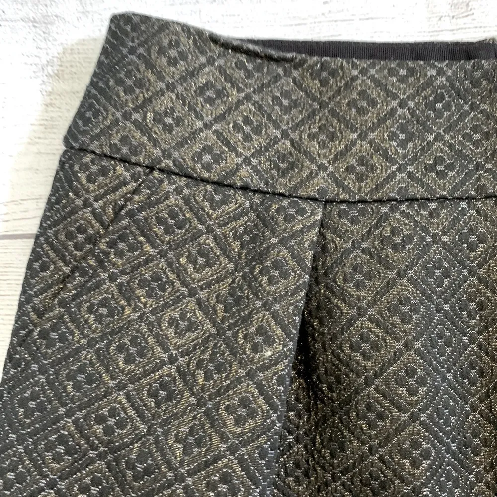 Ann Taylor Loft Black Jacquard Mini Skirt in Size 2P - Image 3