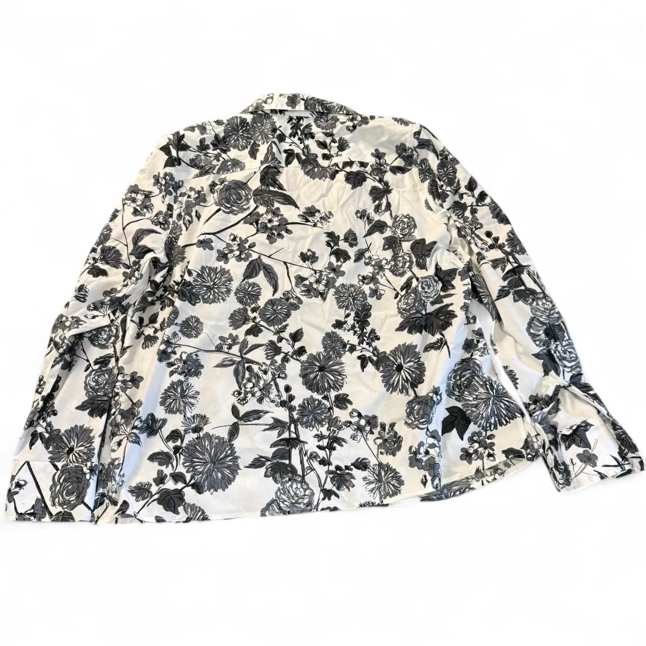 Talbots Non-Iron L Black White Floral Shirt Blouse Long Sleeve Button Down - Image 5