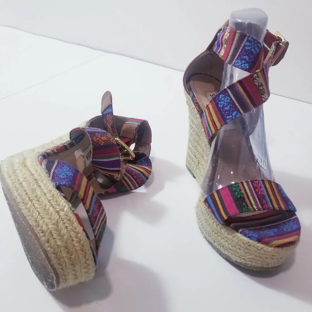 Steve Madden Multicolor Tribal Print Criss Cross Wedge Sandals - Image 8