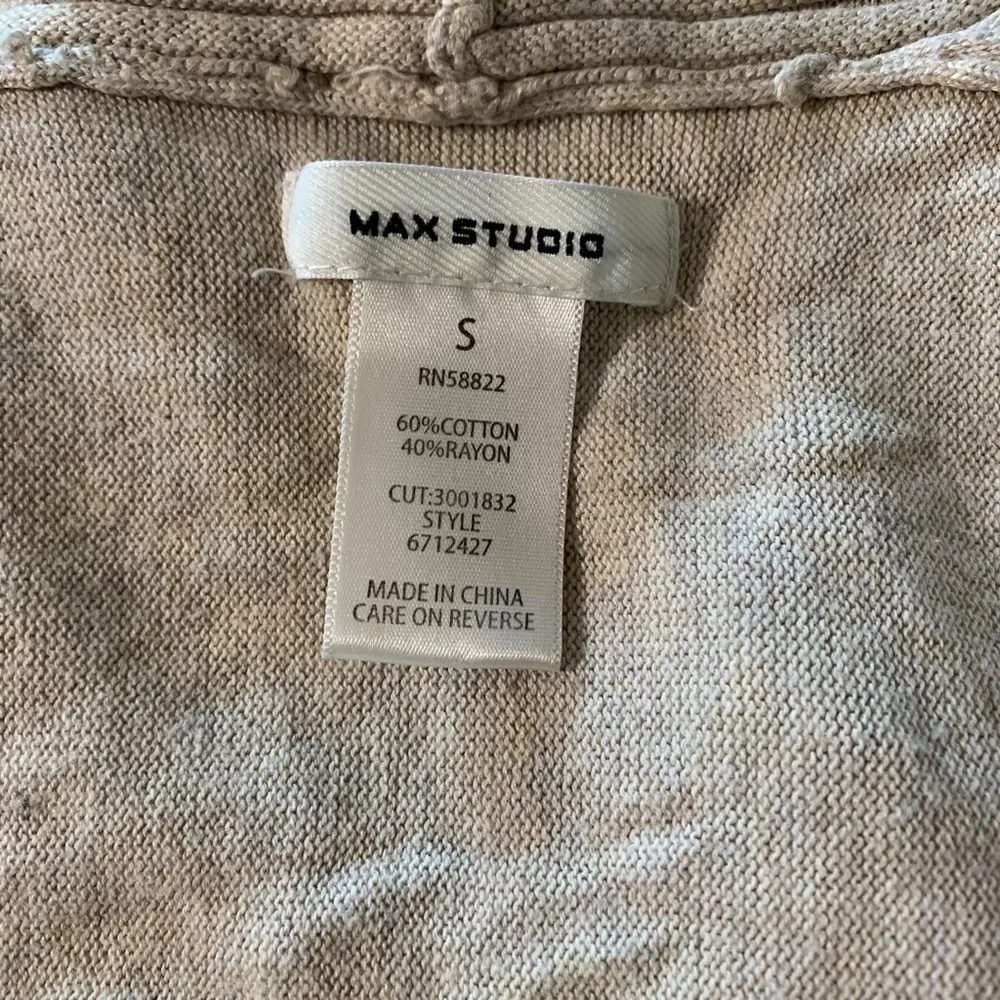 Max Studio cream colored cardigan women's size small - Image 5
