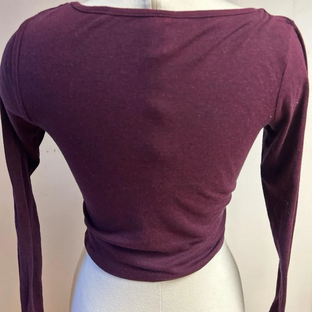 Women's H&M  Burgundy V-Neck Long Sleeve Top - Image 3