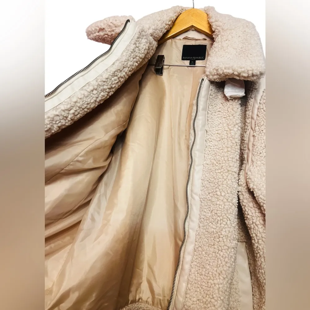 Banana Republic Sherpa Bomber Jacket NWT - Image 11