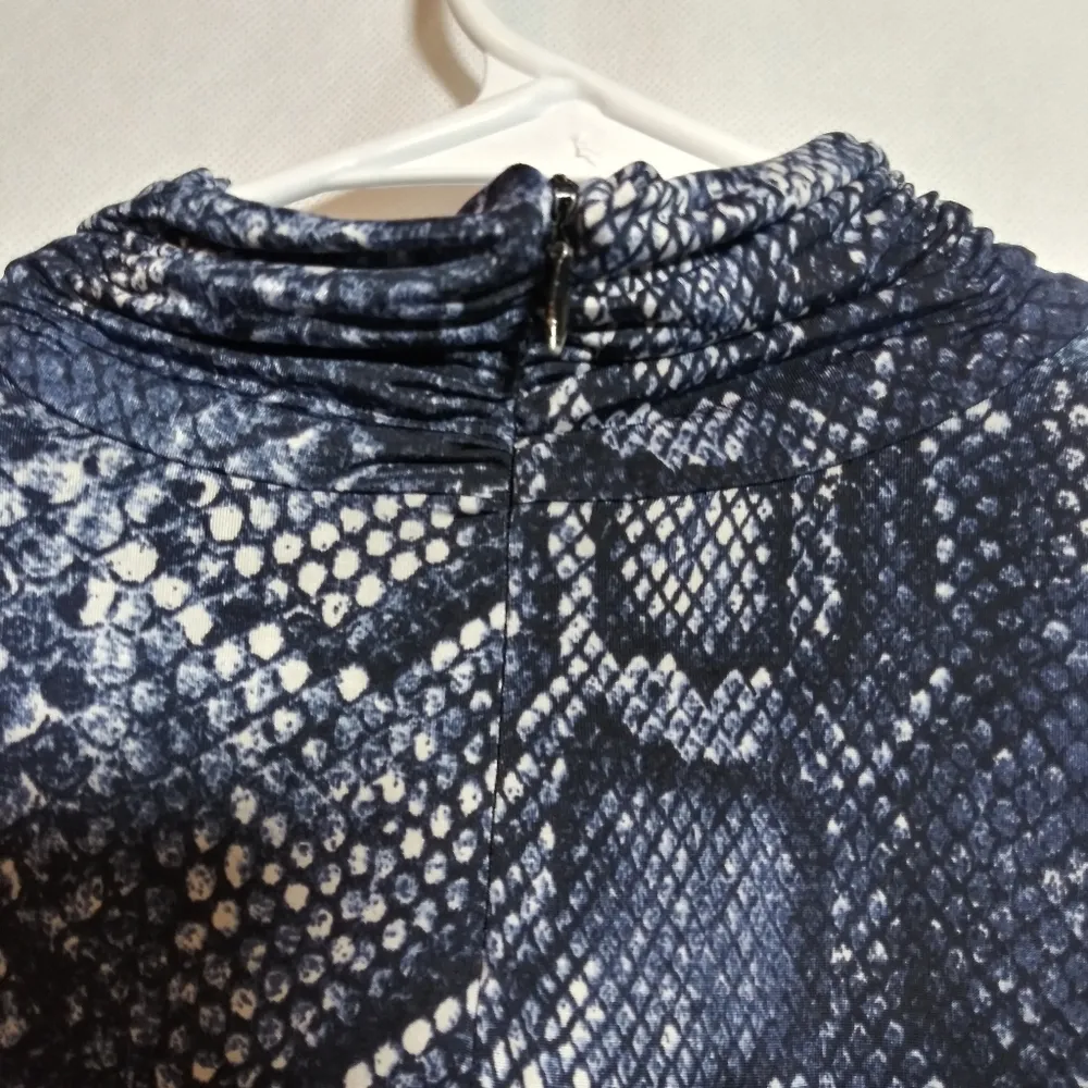 Andria Lieu Blue Snake Print Mock Neck Long Sleeve Blouse Top Size M Size M - Image 7