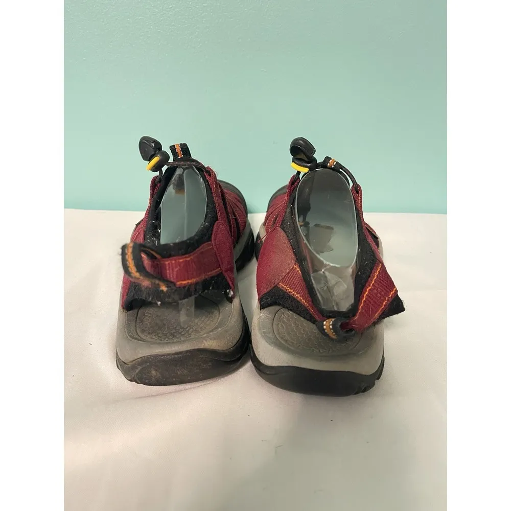 Keen Newport H2 Womens Size 8 Sandals Red Waterproof Outdoor Hiking  S-347 - Image 3