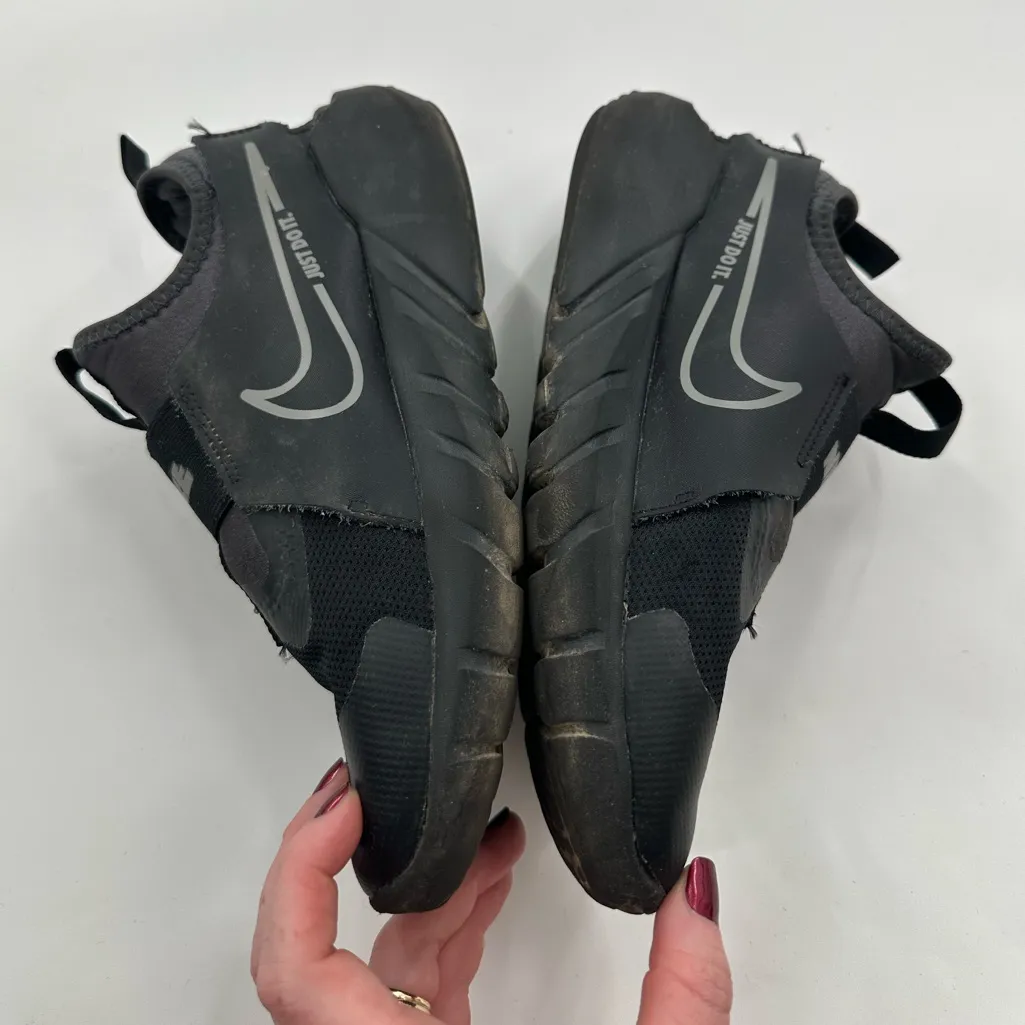 Nike All Black Flex Runner 2 Slip On Sneakers - Image 3