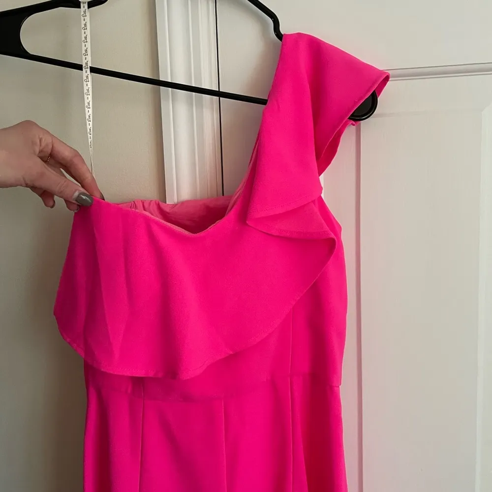 Lily Pulitzer one shoulder Lyra Jumpsuit - Image 5