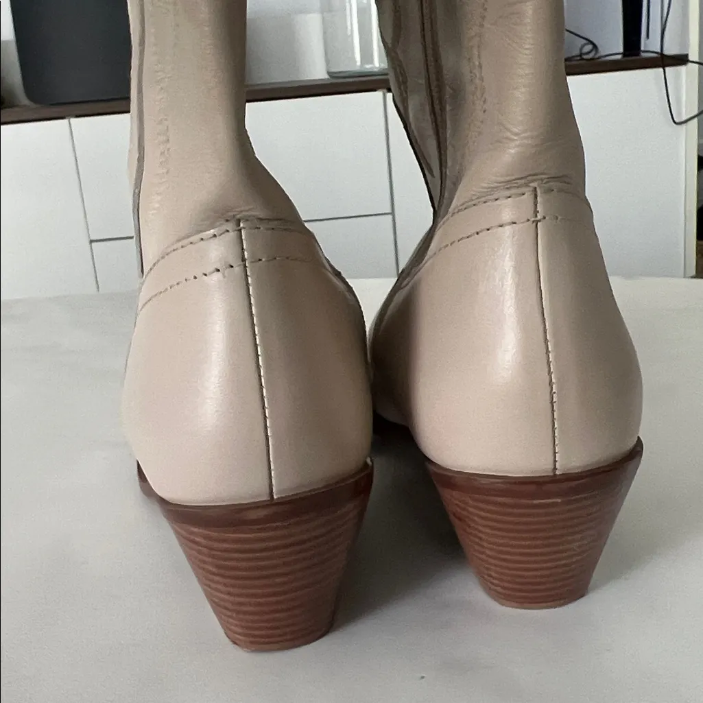 Coconuts by Matisse Agency Western Cowboy Boots in Ivory Size 10M $200 - Image 10