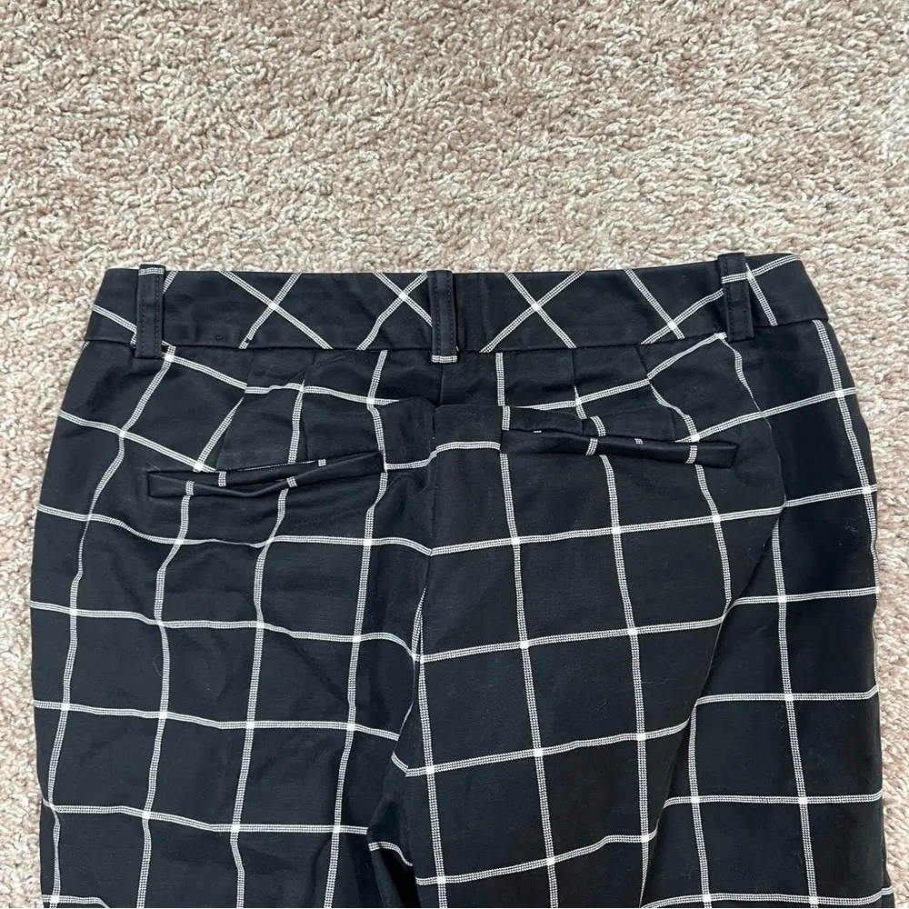 White House Black Market The Slim Ankle Pants - Image 11