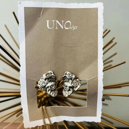 UNO de 50 Wild‎ Bush Bezel Set Crystal Leaf Stud Earrings, Silver/Pink, NWT Pink - Image 3