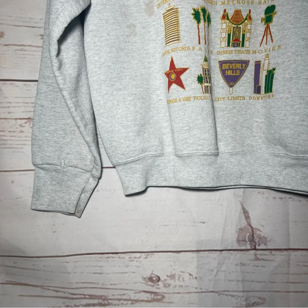 VINTAGE • Los Angeles Sweatshirt • Gray Sweatshirt • Famous Landmarks • Medium - Image 4
