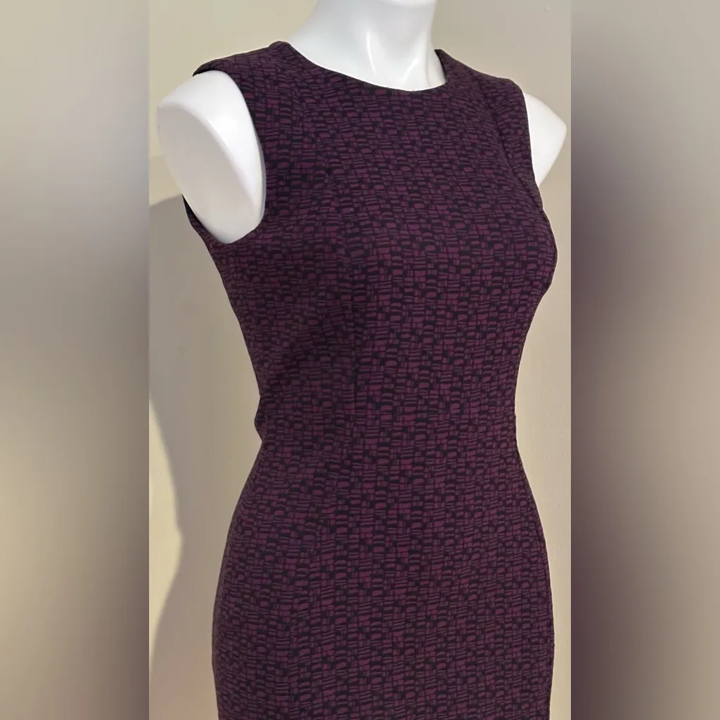 CALVIN KLIEN Black & Dark Purple Geometric Sleeveless Midi  Dress Sz 2. - Image 6