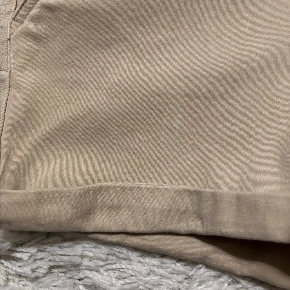 Bluenotes Tan Women's Shorts Size 28 - Image 2