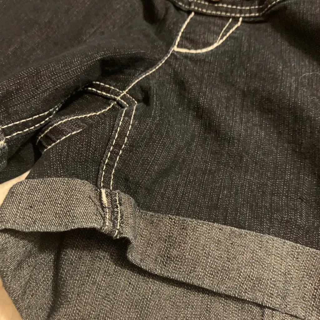 Three Seasons‎ Maternity Dark Blue Jean Shorts Size L - Image 3